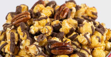 Dutchman's Kettle Corn- Chocolate Caramel Pecan